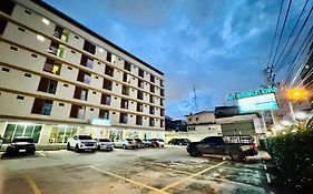 Nicha Residence Hotel